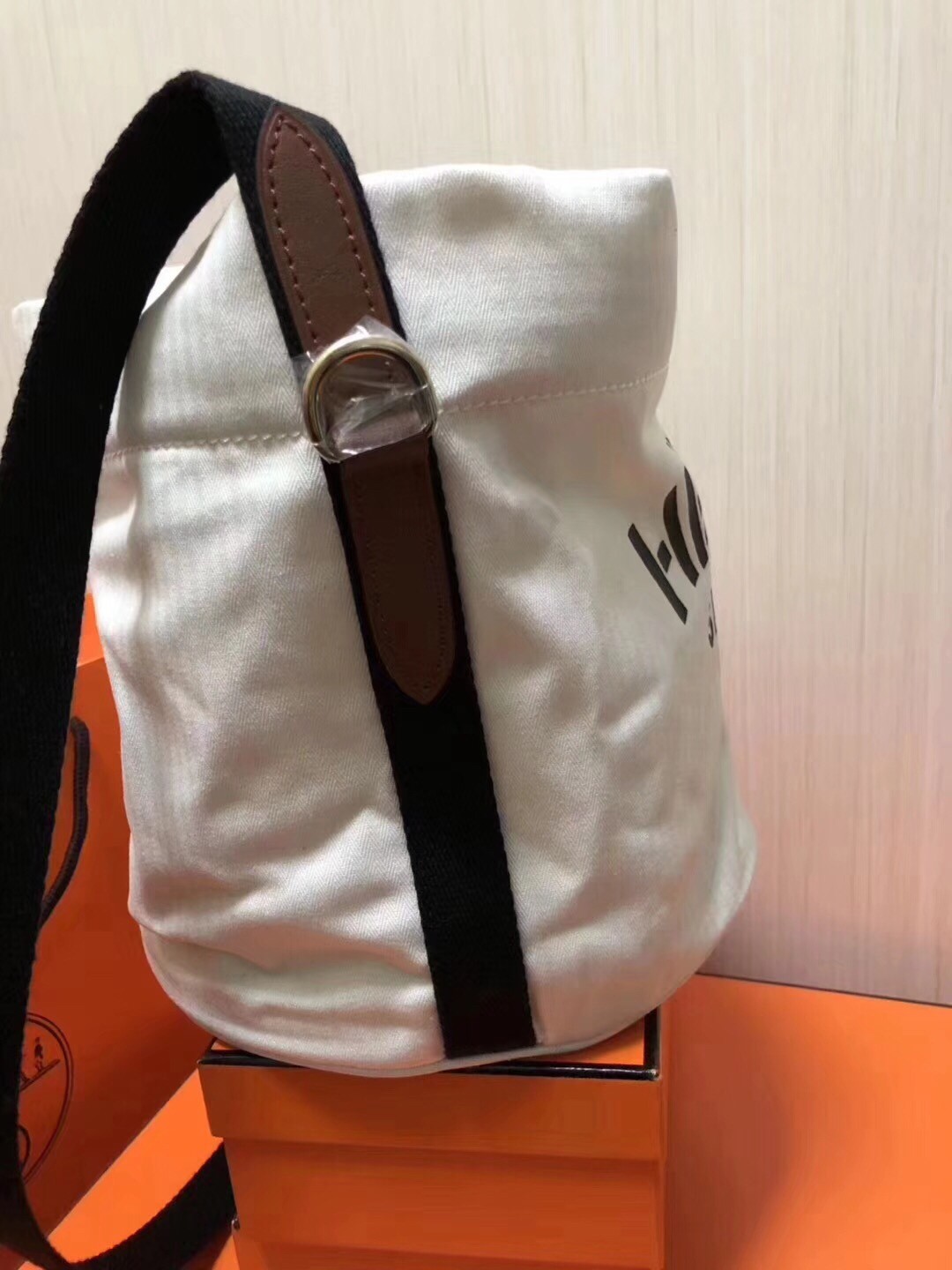 Hermes Grooming Bucket Bag In White Canvas