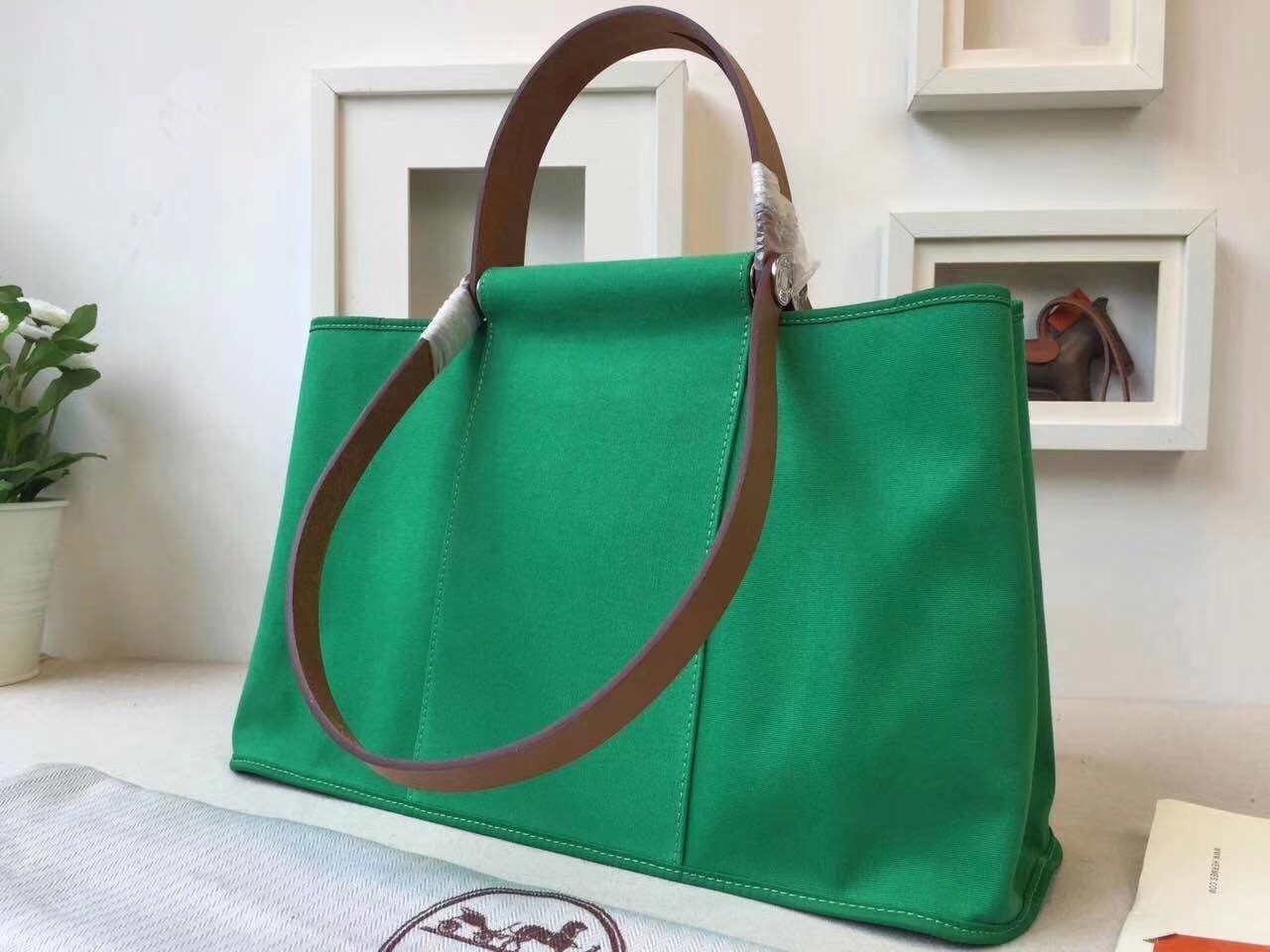 Hermes Cabag Elan Bag In Bamboo Canvas