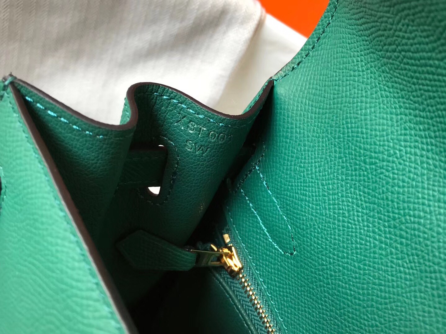 Hermes Malachite Epsom Kelly 32cm Sellier Bag