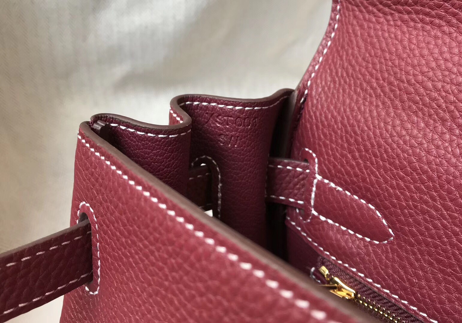 Hermes Bordeaux Clemence Kelly 28cm Bag
