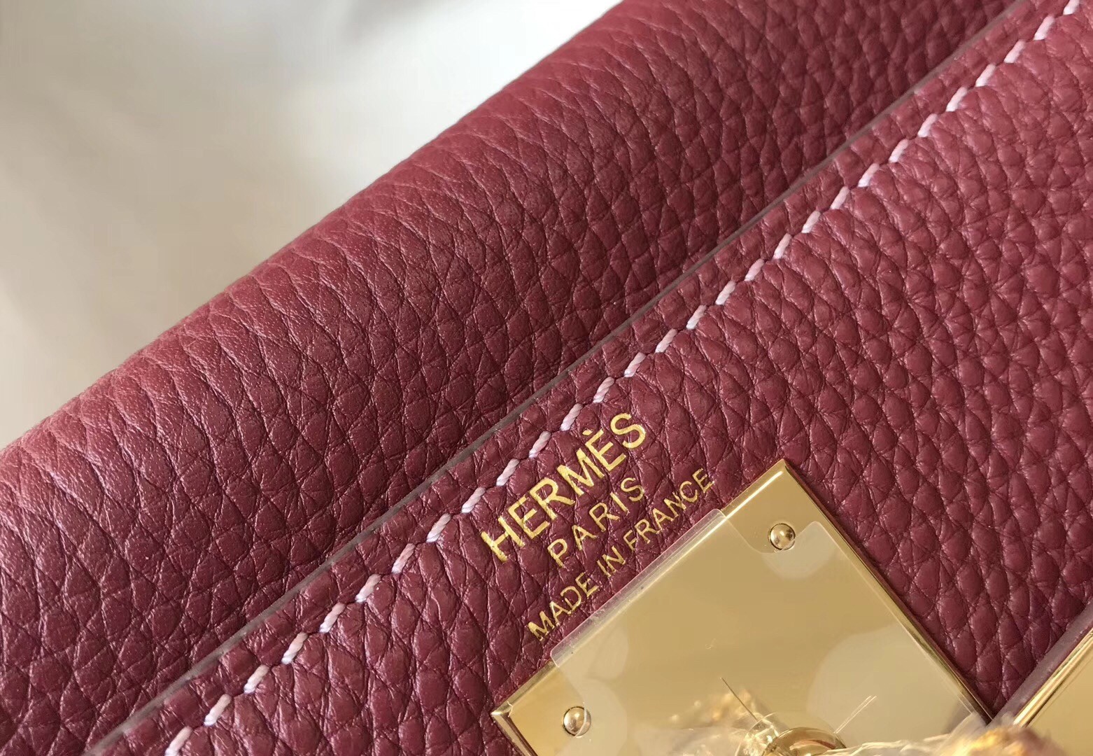 Hermes Bordeaux Clemence Kelly 28cm Bag