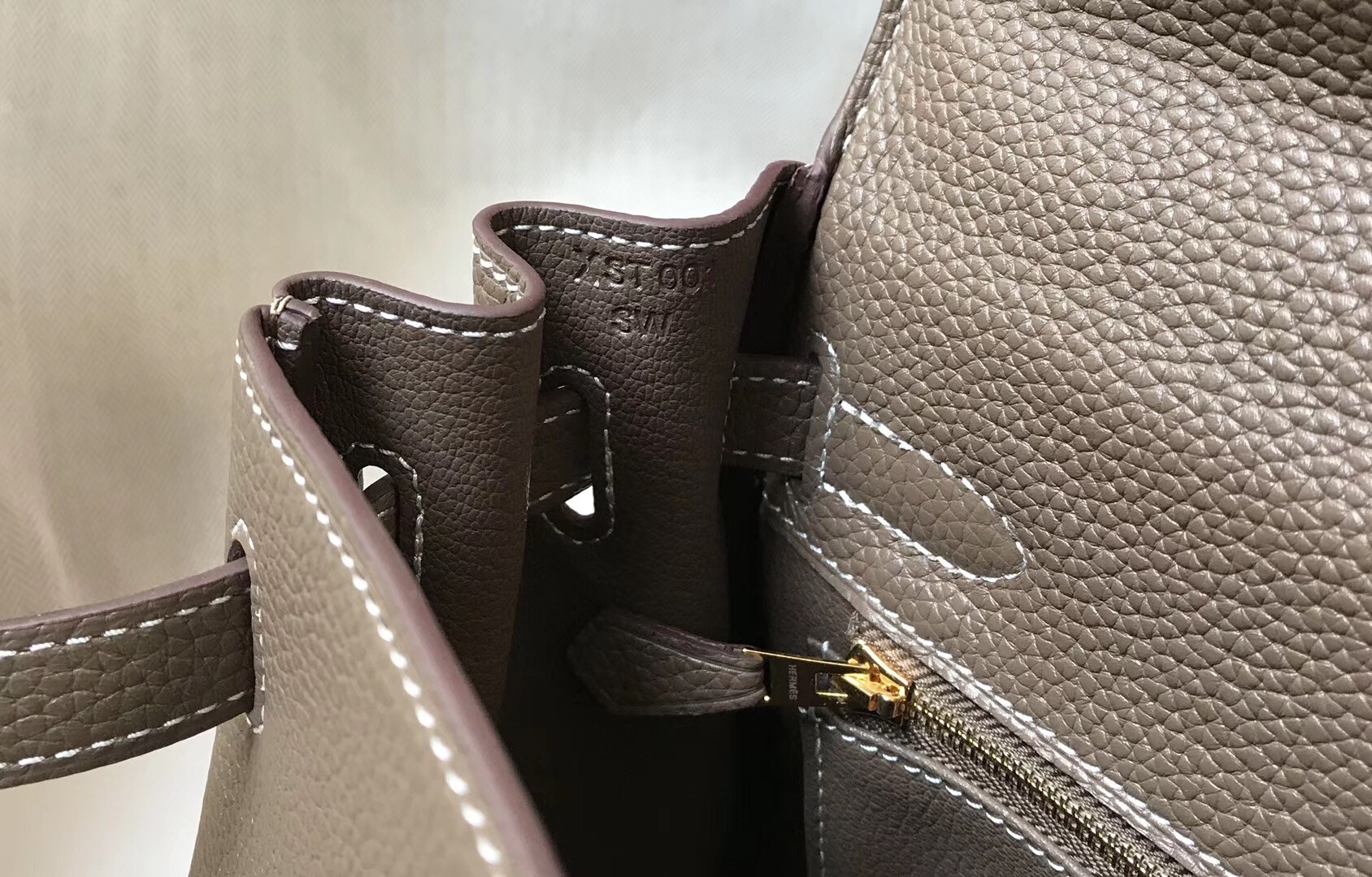 Hermes Taupe Clemence Kelly 28cm Bag