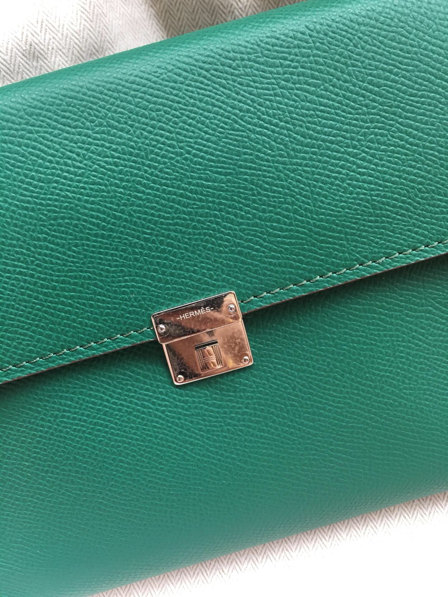 Hermes Green Clic 16 Wallet With Strap