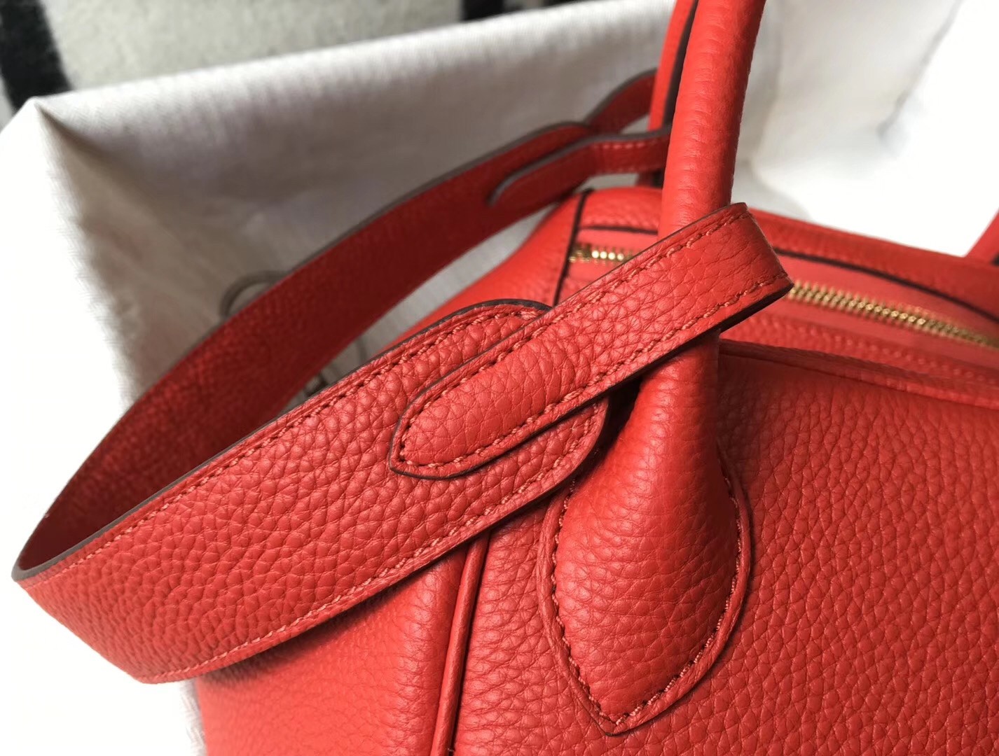 Hermes Lindy 30cm Bag In Red Clemence Leather