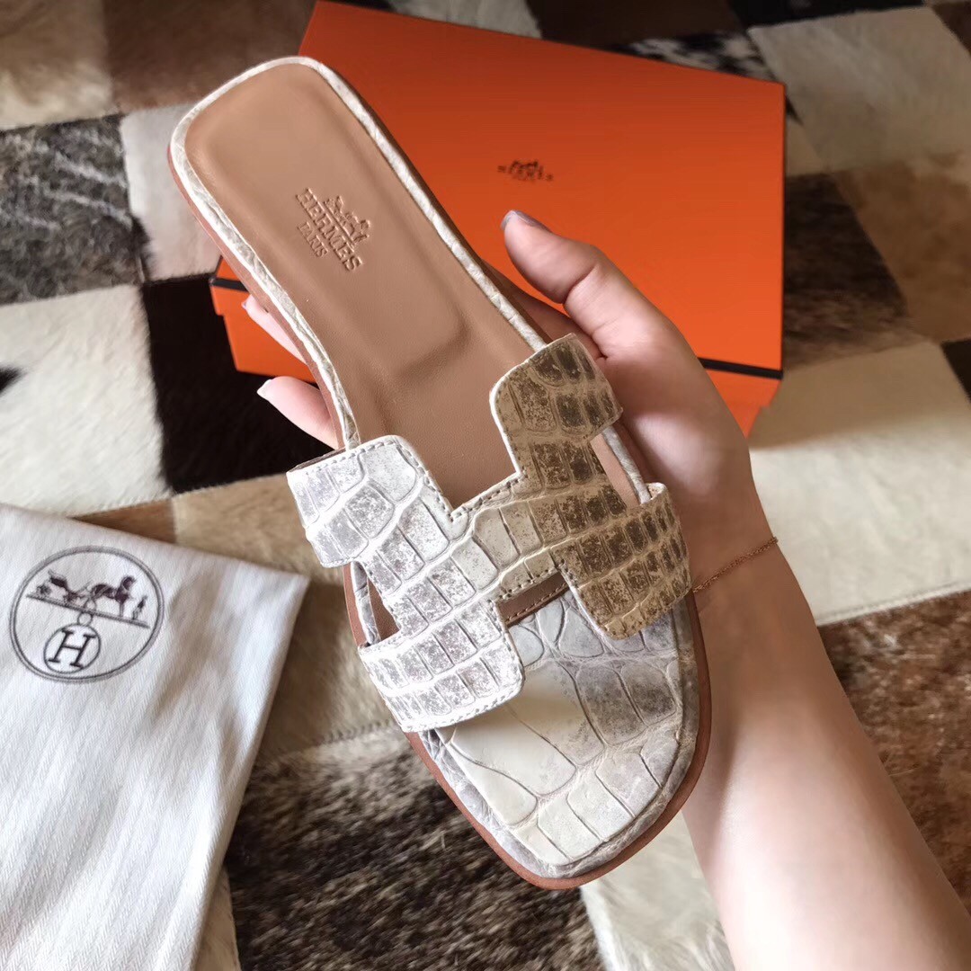 Hermes Oran Sandals In Himalaya Matt Niloticus Crocodile