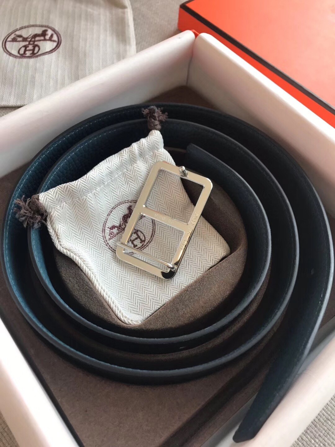 Hermes Officier Reversible 38mm Belt In Blue Clemence Leather