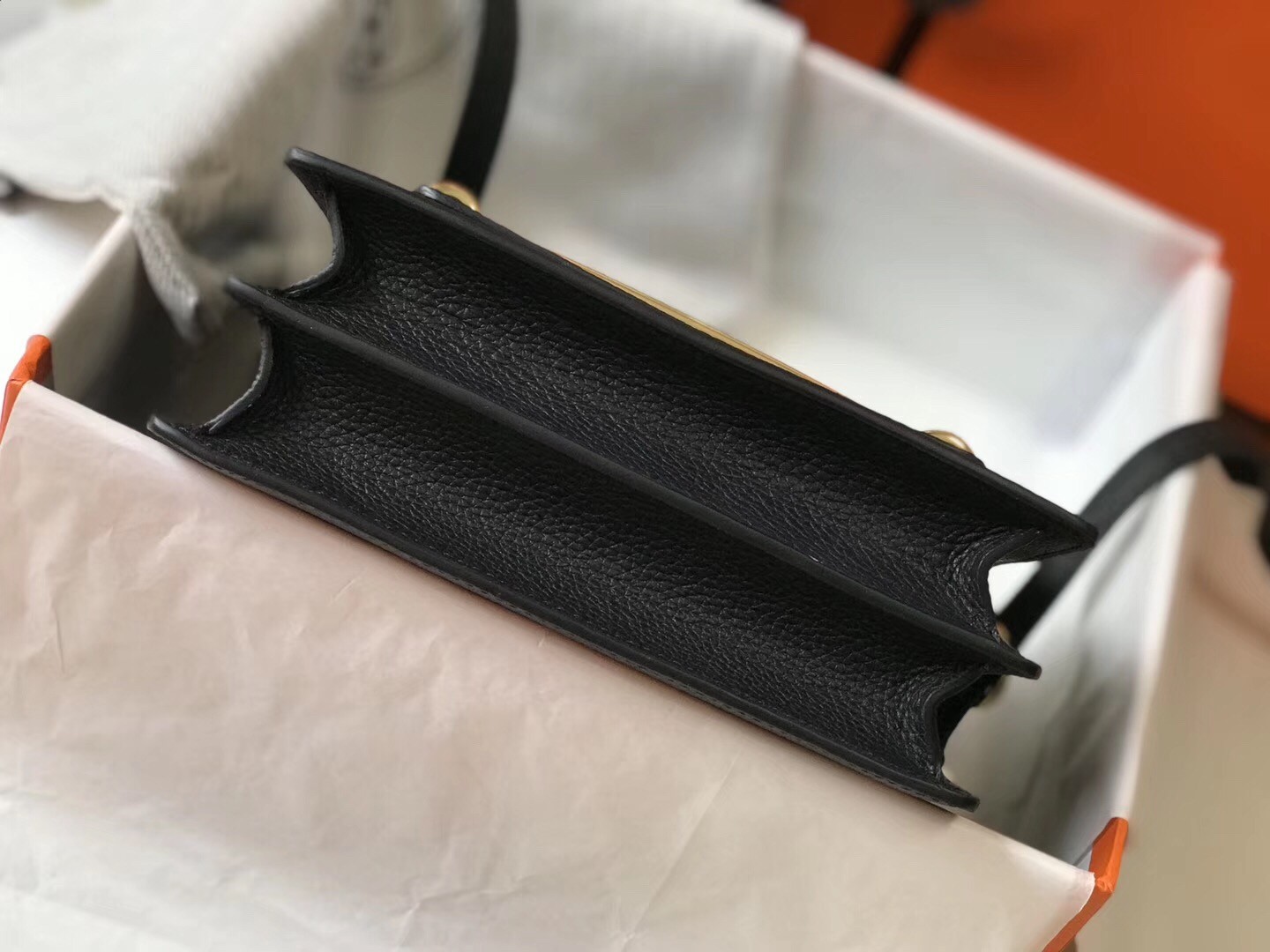 Hermes Mini Sac Roulis 18cm Bag In Black Evercolor Calfskin