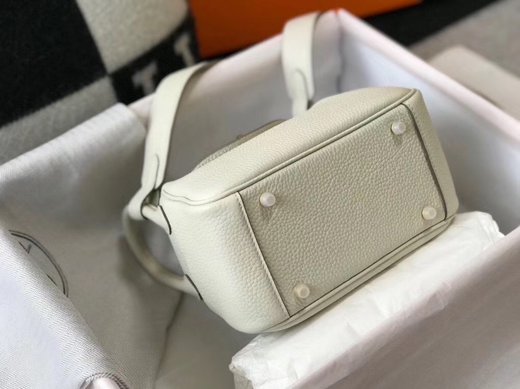 Hermes Mini Lindy Bag In White Clemence Leather