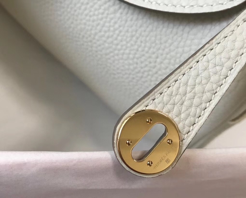 Hermes Mini Lindy Bag In White Clemence Leather