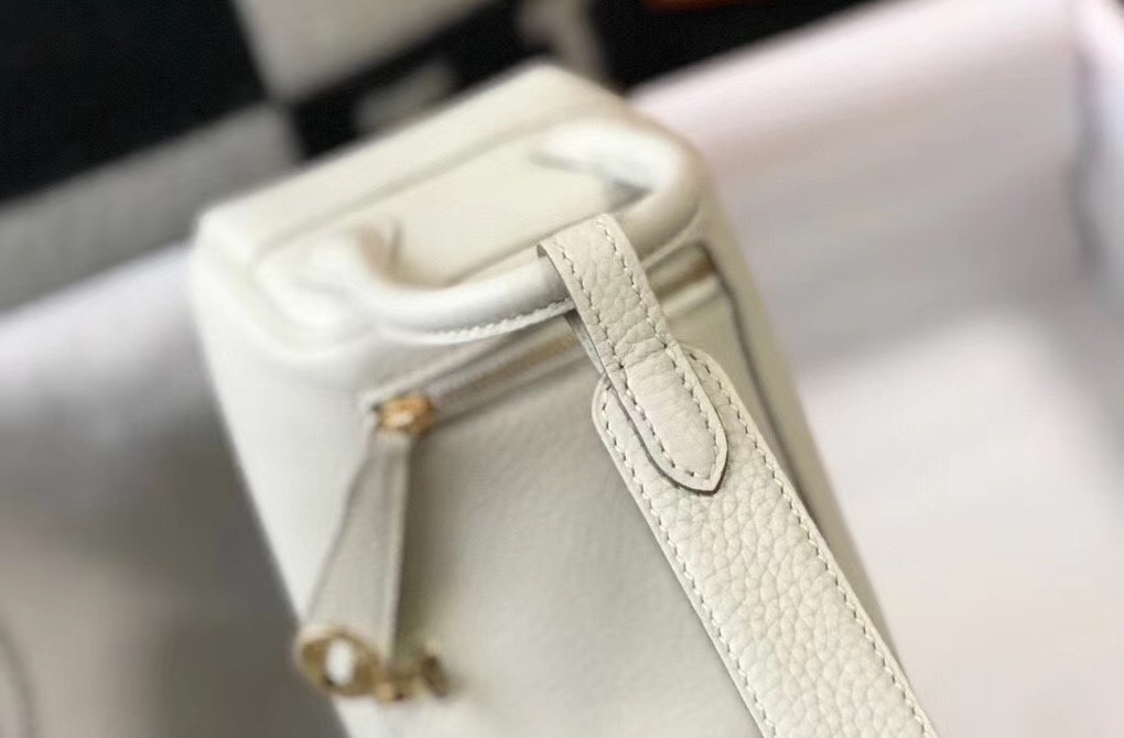 Hermes Mini Lindy Bag In White Clemence Leather