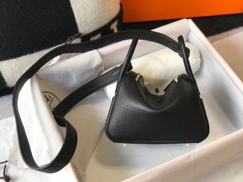 Hermes Mini Lindy Bag In Black Clemence Leather