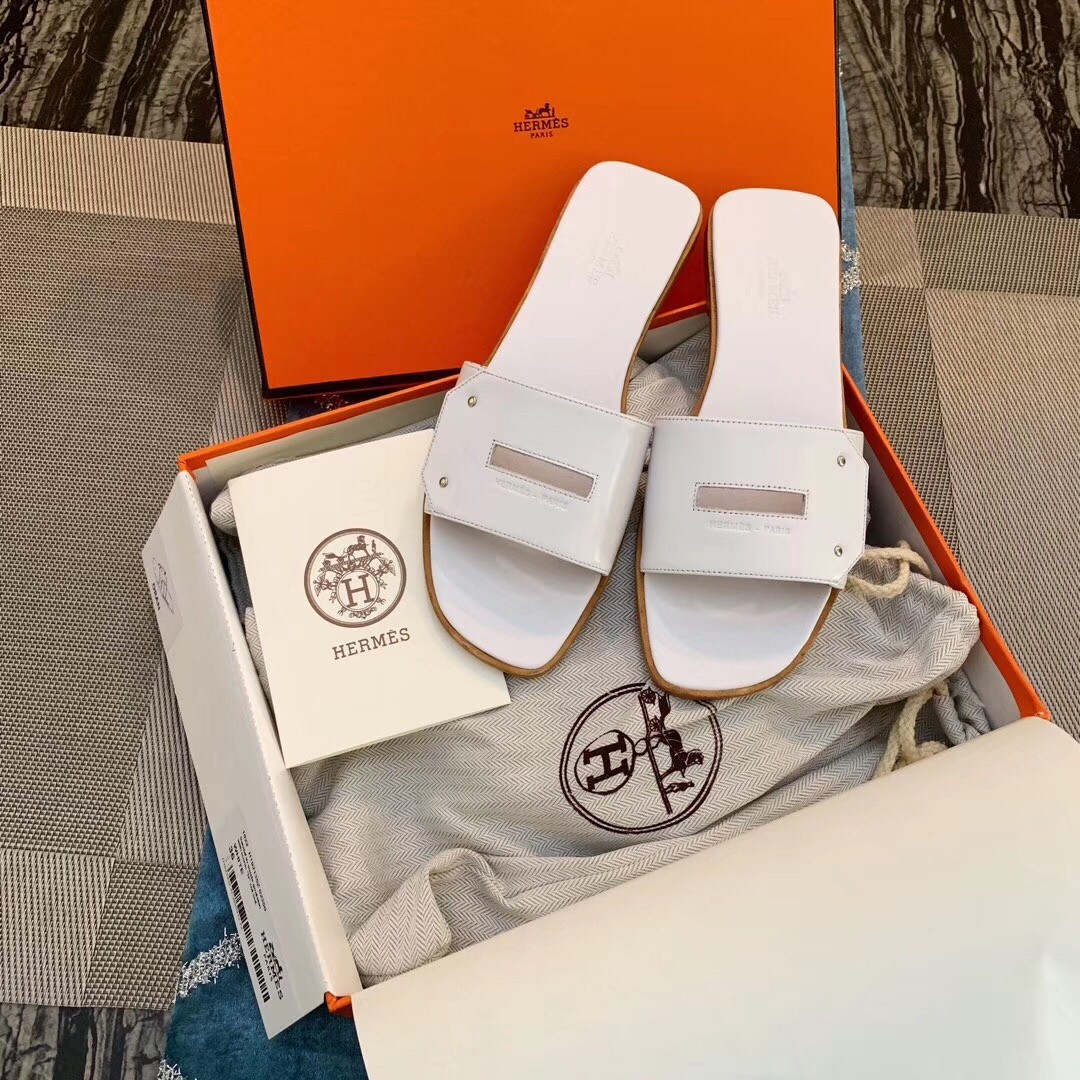 Hermes View Sandals In White Calfskin leather