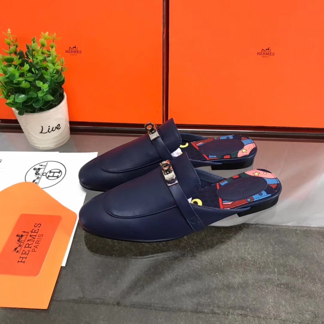 Hermes Oz Mule In Dark Blue Leather