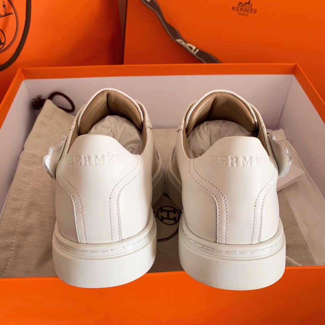 Hermes Velvet Sneakers In White Calfskin With Printed Wing Patch