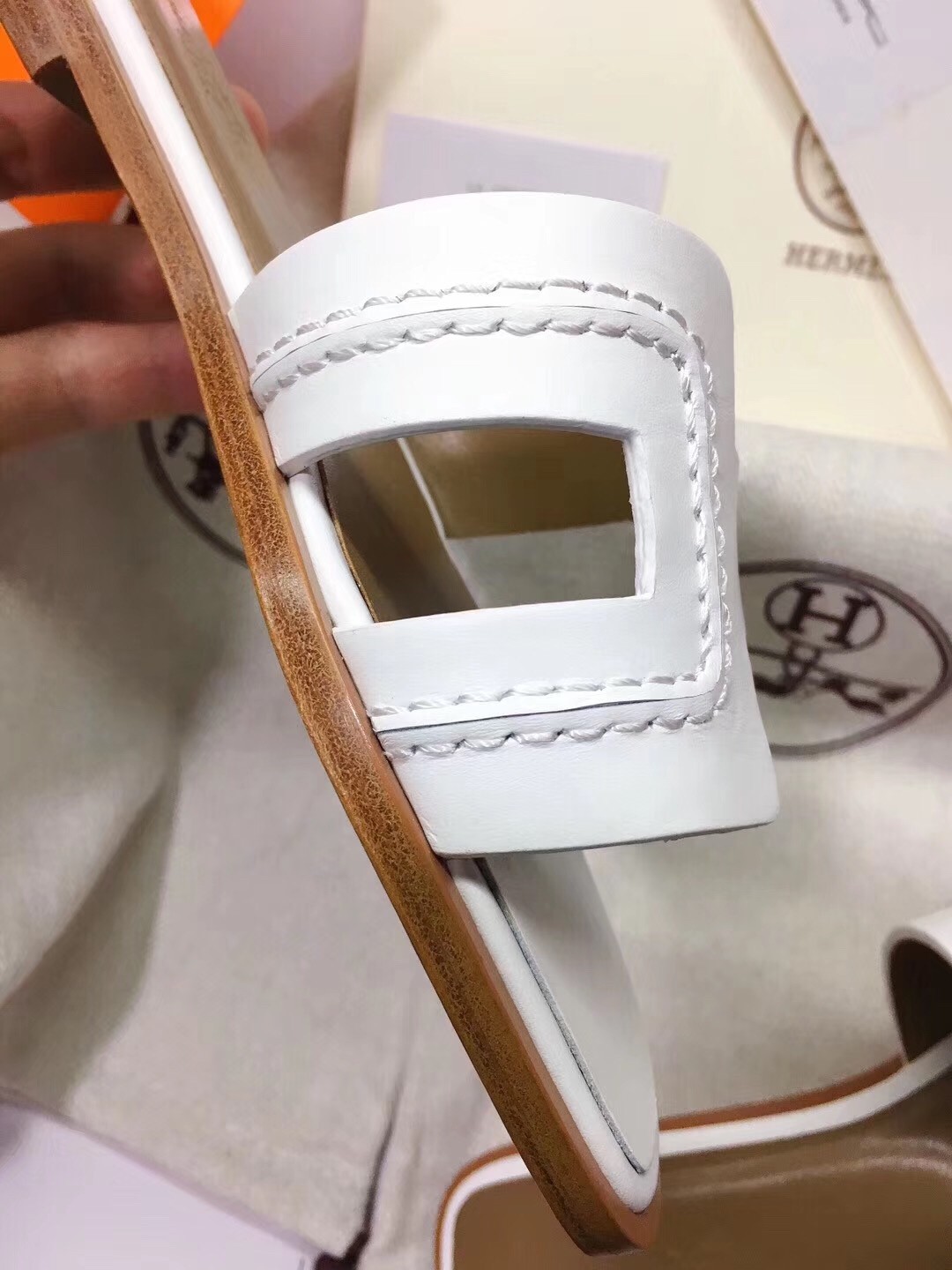 Hermes Oran Sandals In White Leather With Stitched Detail