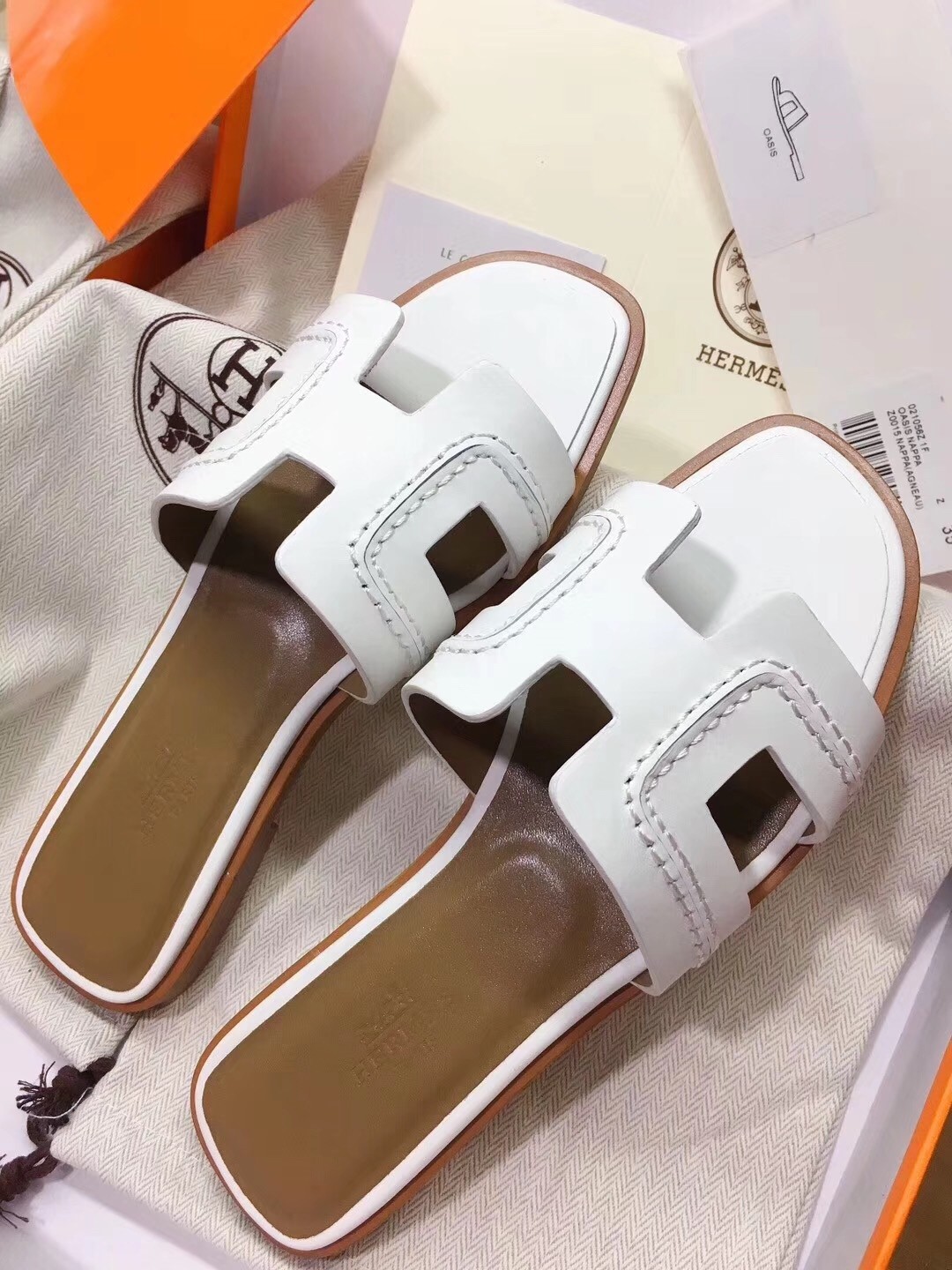 Hermes Oran Sandals In White Leather With Stitched Detail