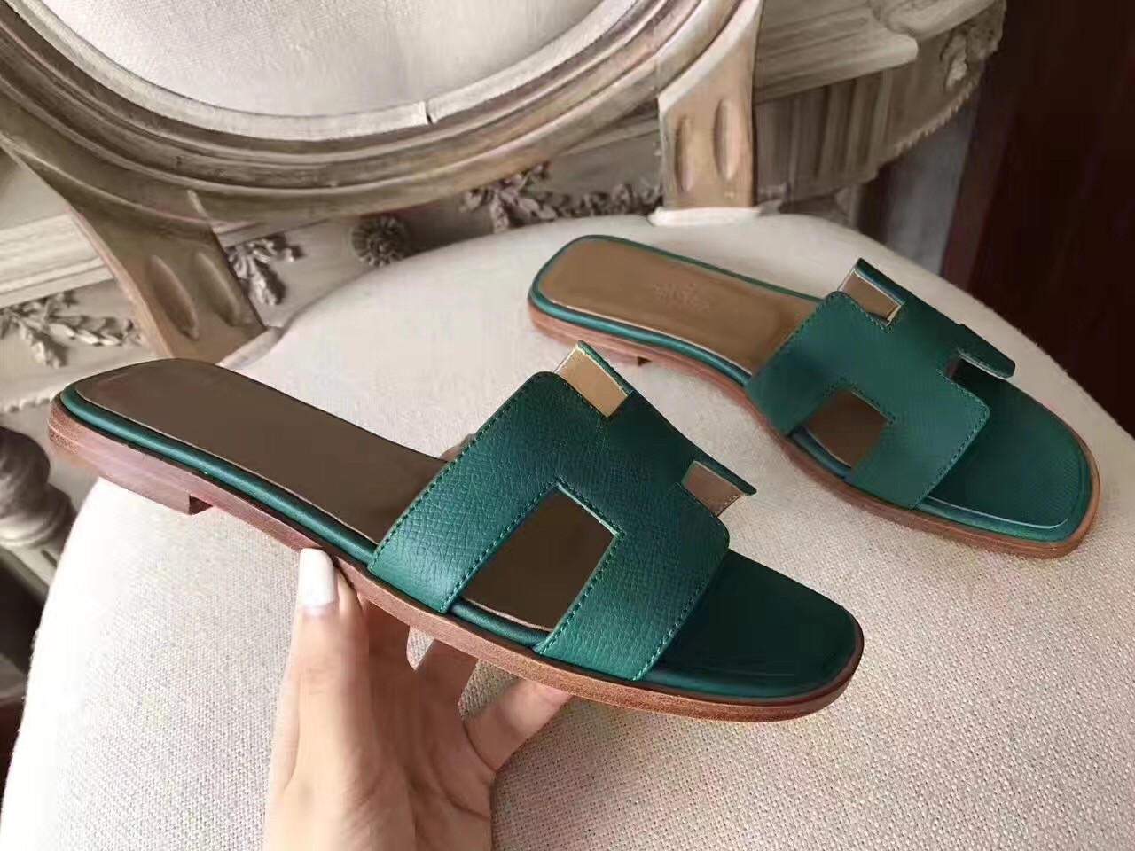 Hermes Oran Sandals In Malachite Epsom Leather