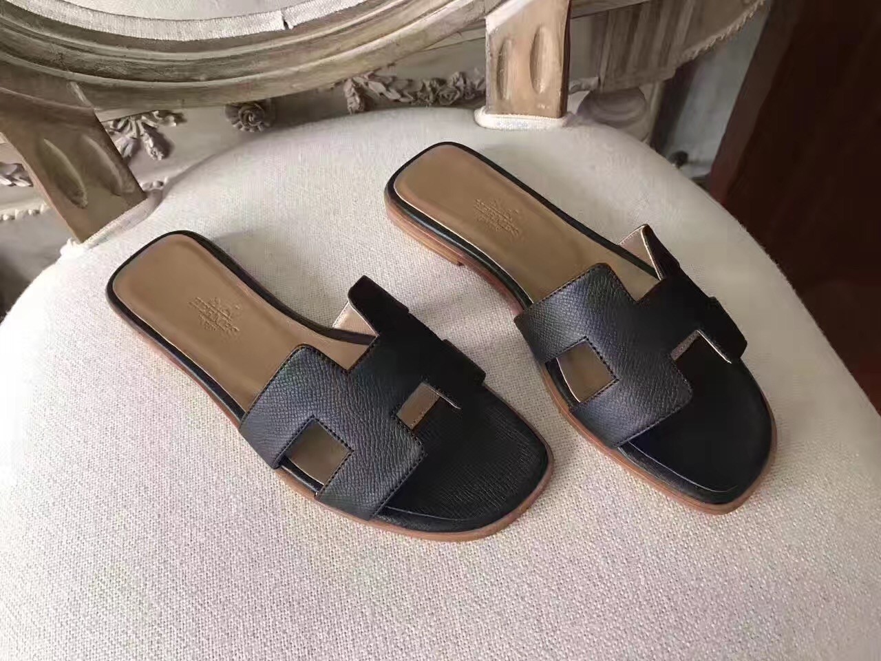 Hermes Oran Sandals In Black Epsom Leather