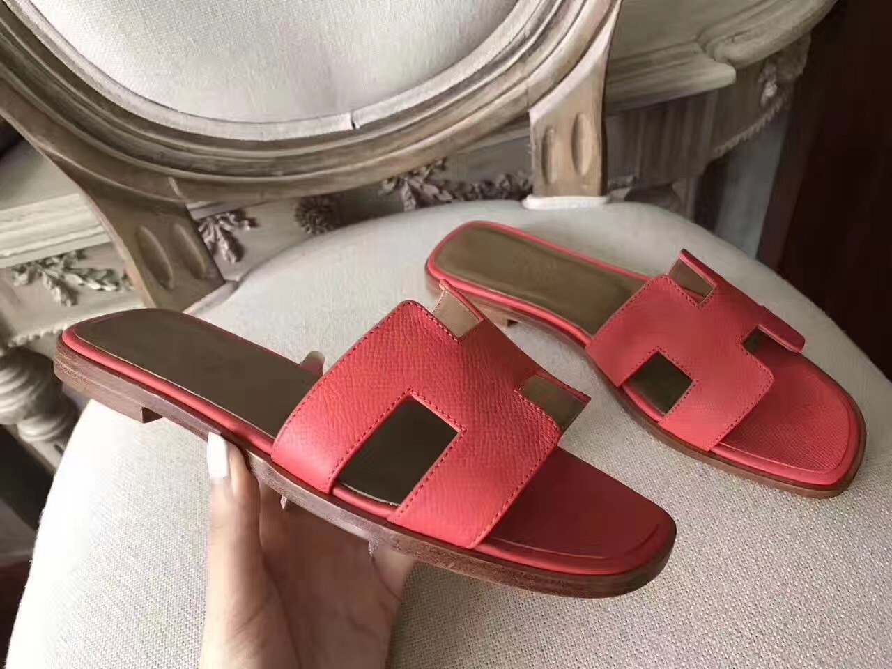 Hermes Oran Sandals In Rose Azalee Epsom Leather