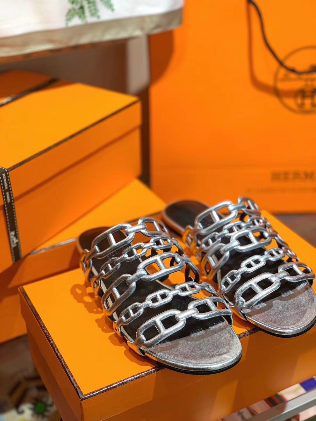 Hermes Thalassa Sandals In Silver Metallic Calfskin