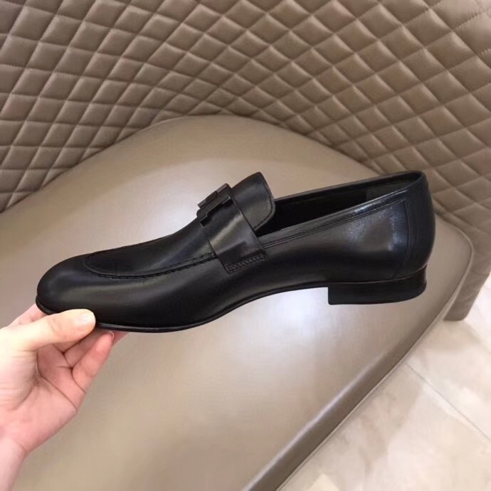 Hermes Men's Paris Loafers In Black Calfskin