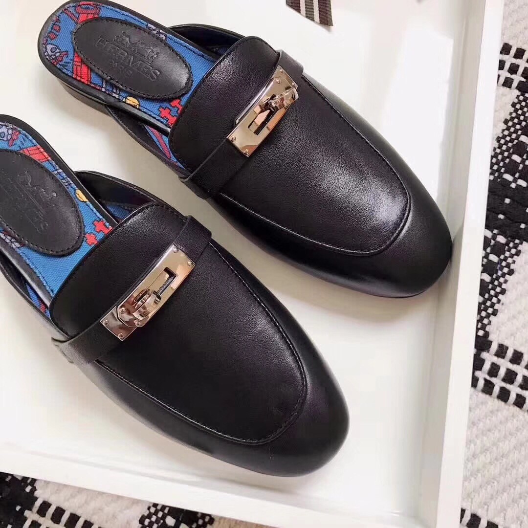 Hermes Oz Mule In Black Calfskin Leather