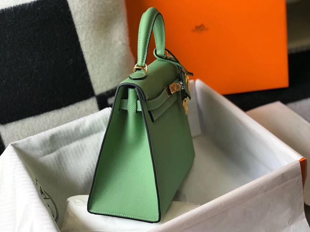 Hermes Vert Criquet Epsom Kelly 28cm Sellier Bag GHW