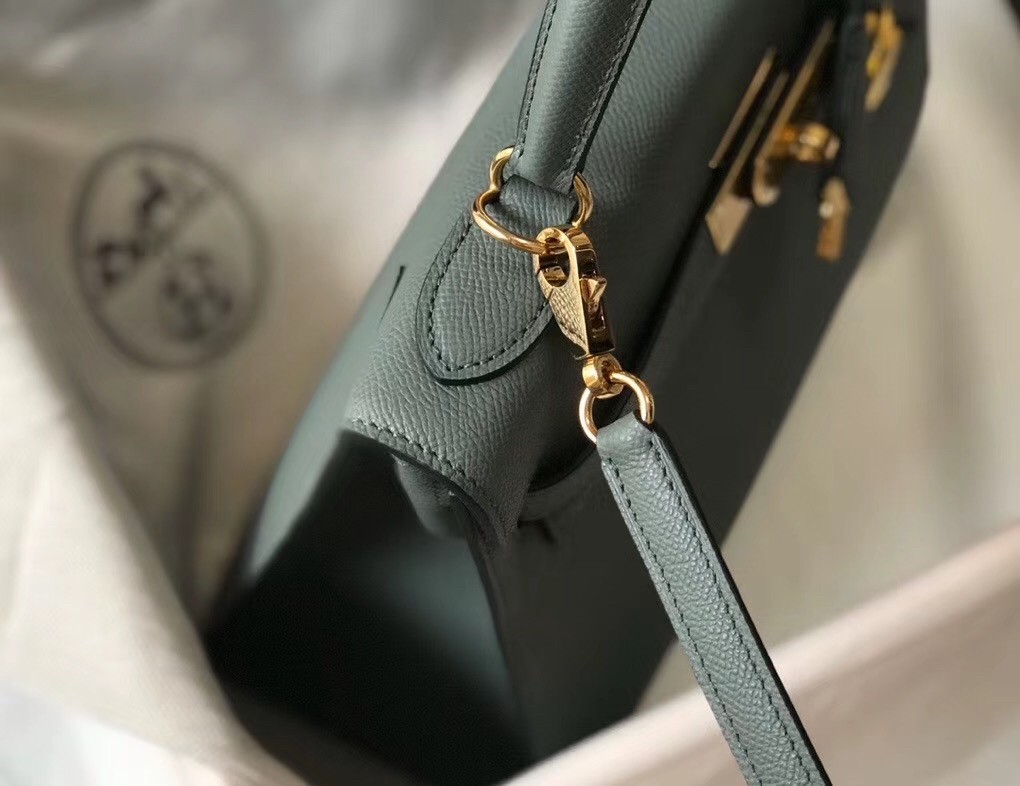 Hermes Vert Amande Epsom Kelly 25cm Sellier Bag GHW