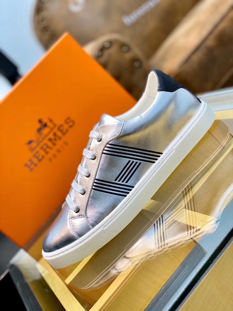 Hermes Avantage Sneakers In Grey Metallic Leather