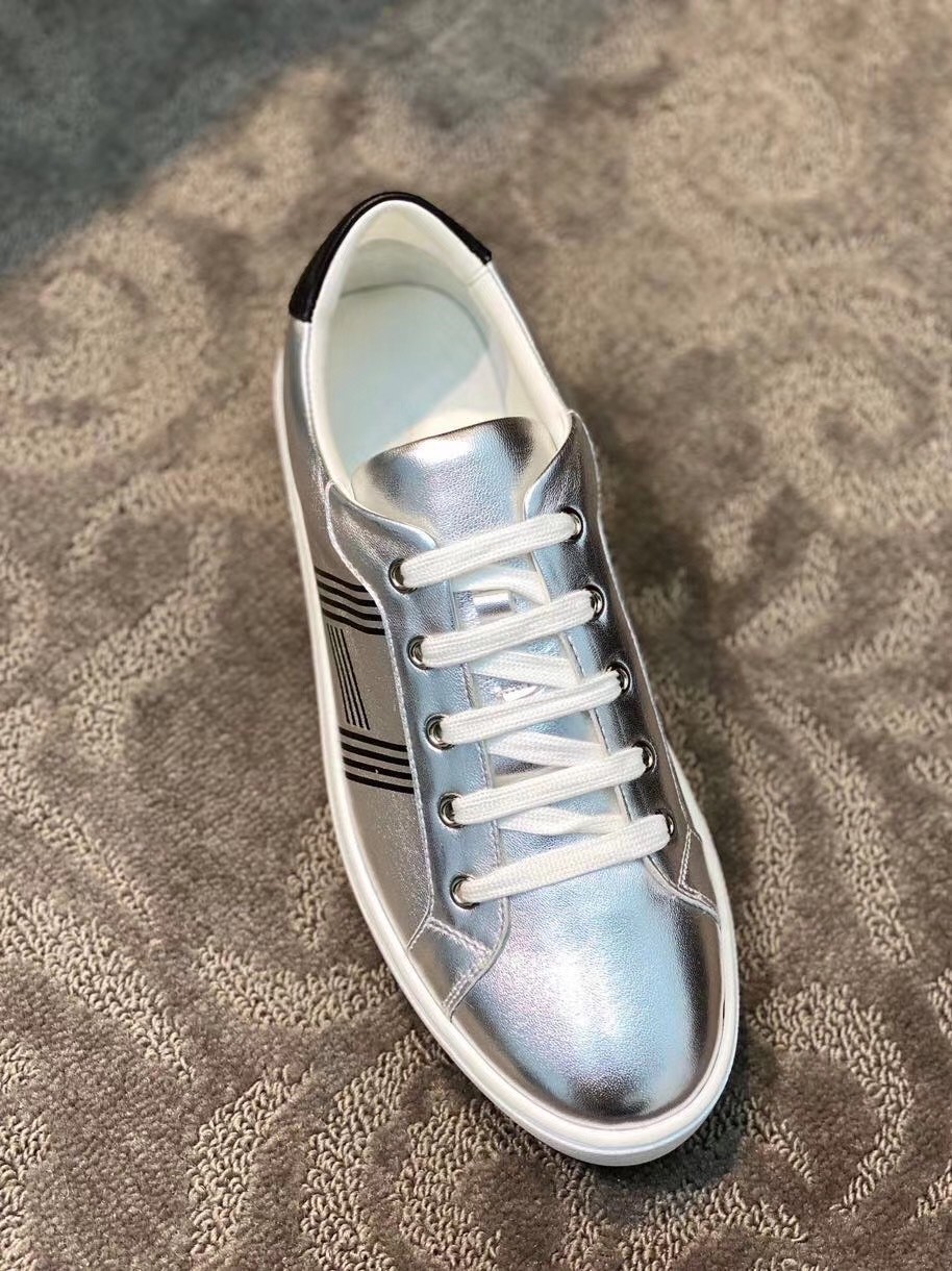 Hermes Avantage Sneakers In Grey Metallic Leather