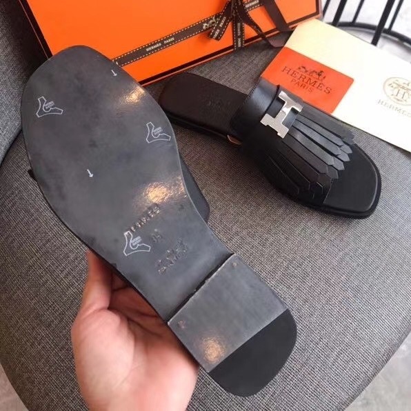 Hermes Auteuil Sandals In Black Calfskin