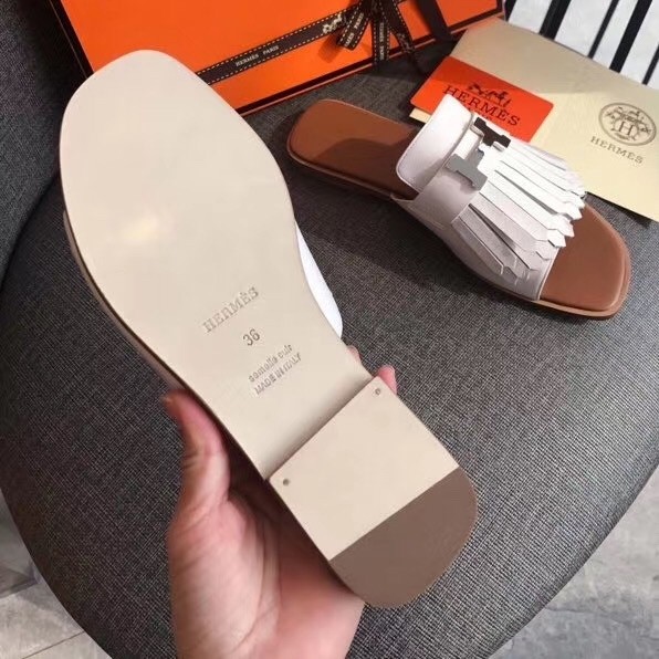 Hermes Auteuil Sandals In White Calfskin