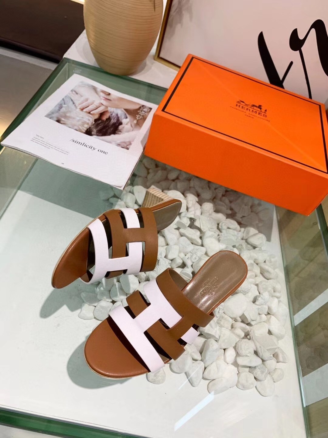 Hermes Amica 5mm Sandals In Brown/White Calfskin