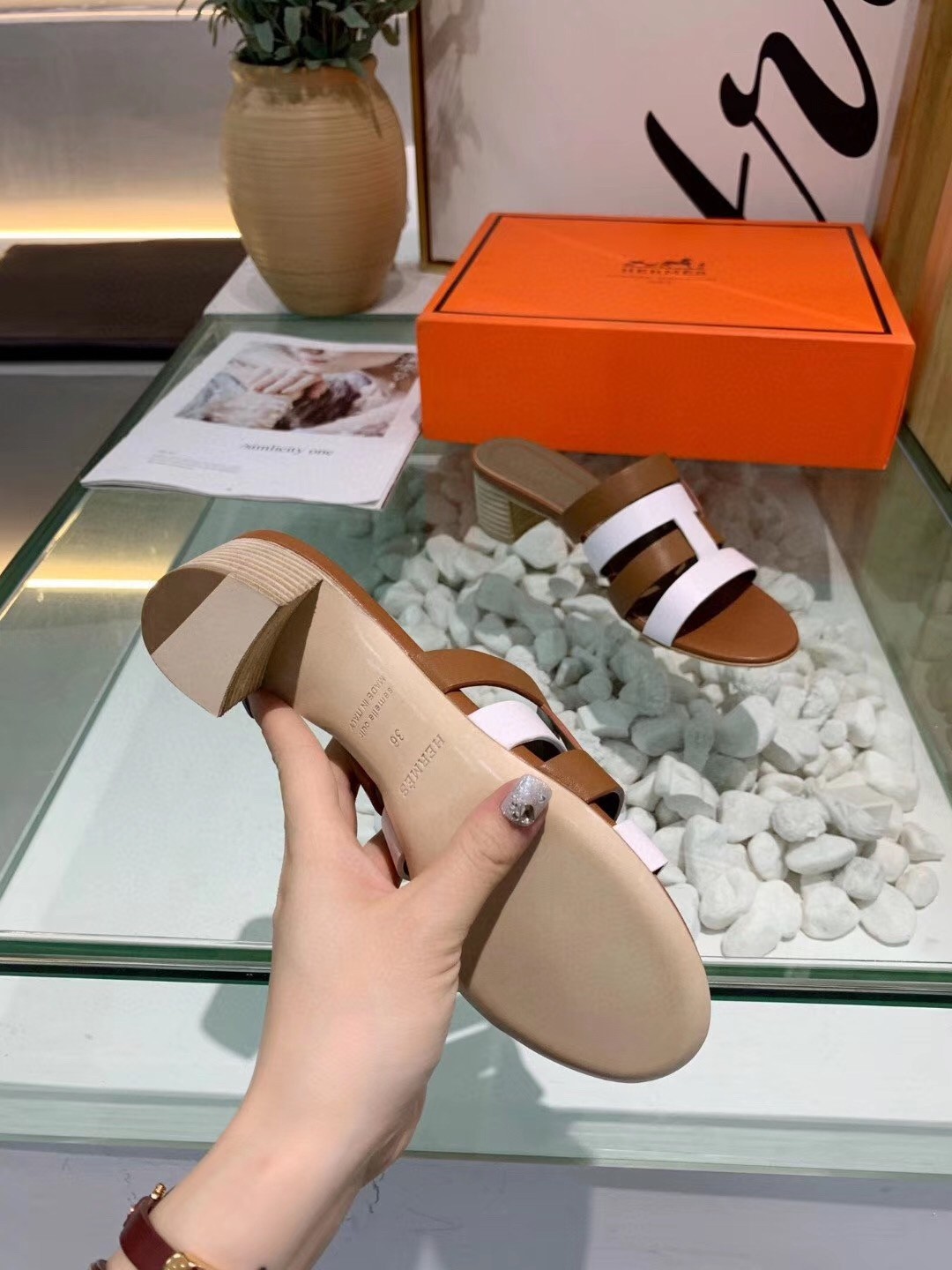 Hermes Amica 5mm Sandals In Brown/White Calfskin