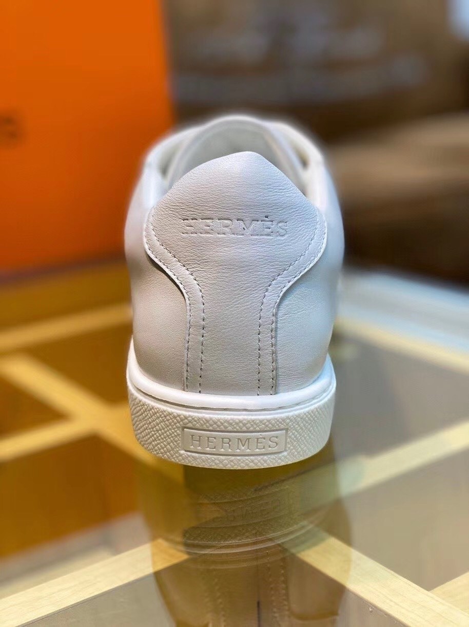 Hermes Avantage Sneakers In White Calfskin