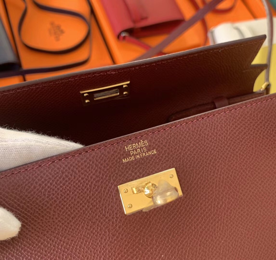 Hermes Kelly Classique To Go Wallet In Bordeaux Epsom Calfskin