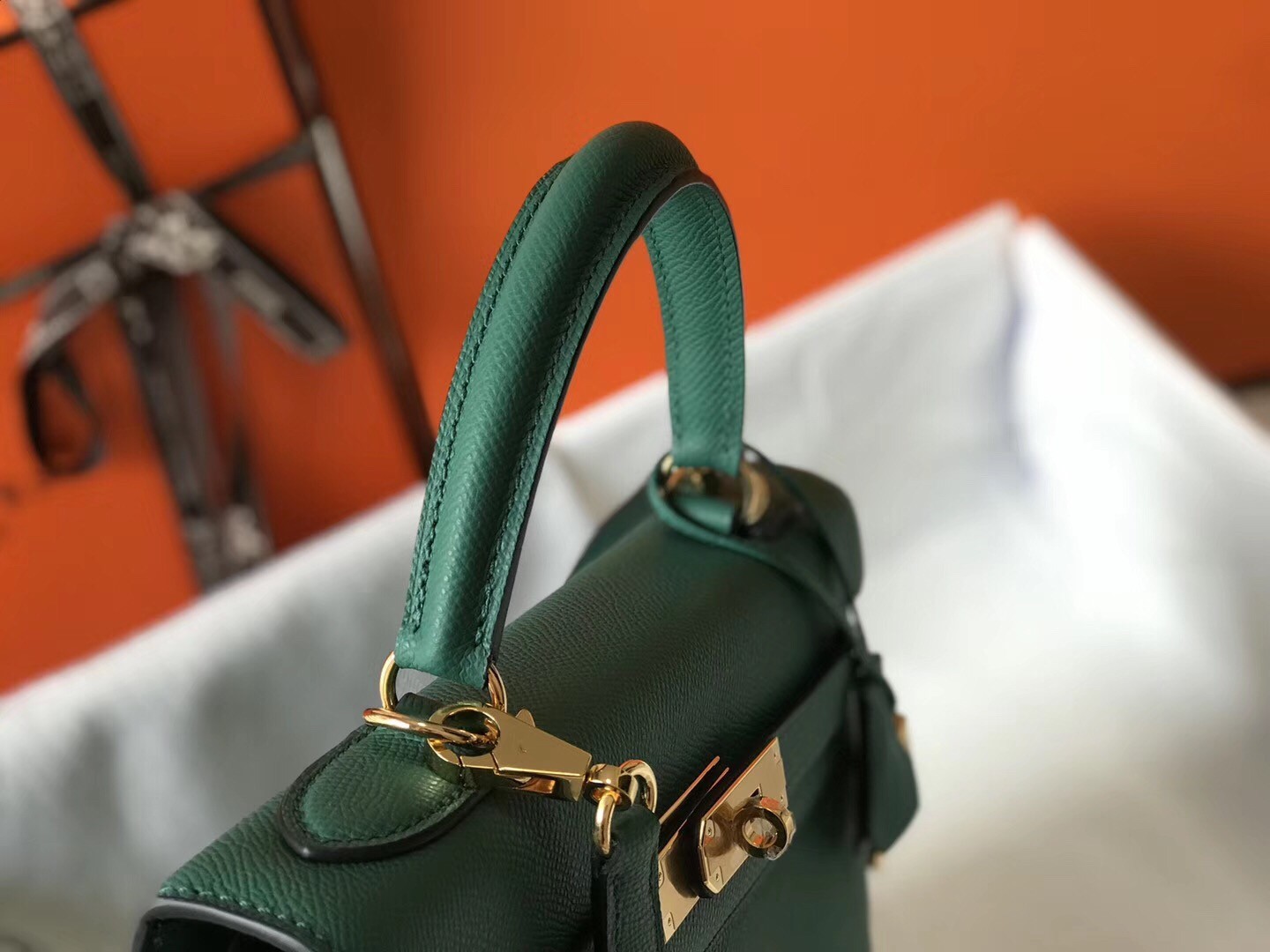 Hermes Kelly 28cm Sellier Bag In Malachite Epsom Leather