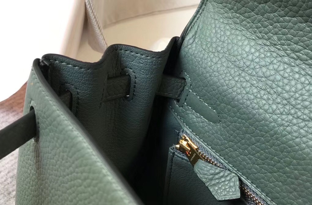 Hermes Kelly 25cm Retourne Bag In Vert Amande Clemence Leather