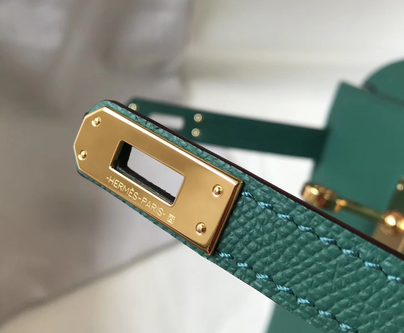 Hermes Kelly 25cm Sellier Bag In Malachite Epsom Leather