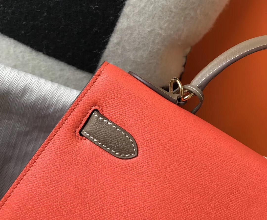 Hermes Bi-color Kelly 32cm Epsom Bag Piment/Taupe GHW