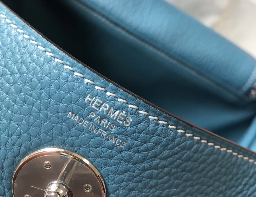 Hermes Lindy 26cm Bag In Blue Jean Clemence With PHW
