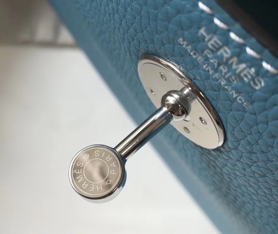 Hermes Lindy 26cm Bag In Blue Jean Clemence With PHW