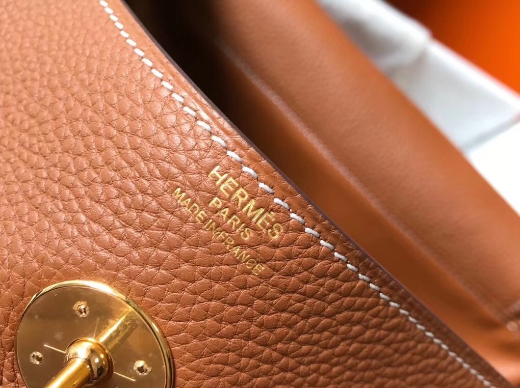 Hermes Lindy 26cm Bag In Gold Clemence With GHW