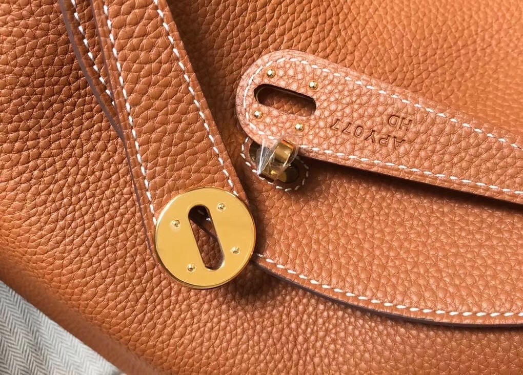 Hermes Lindy 26cm Bag In Gold Clemence With GHW