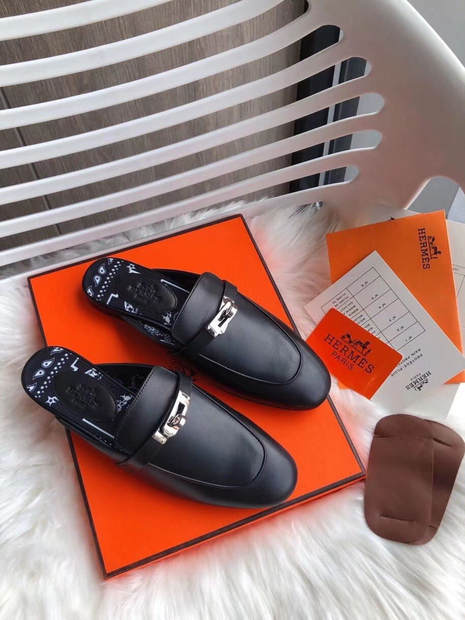 Hermes Oz Mules In Noir Calfskin Leather