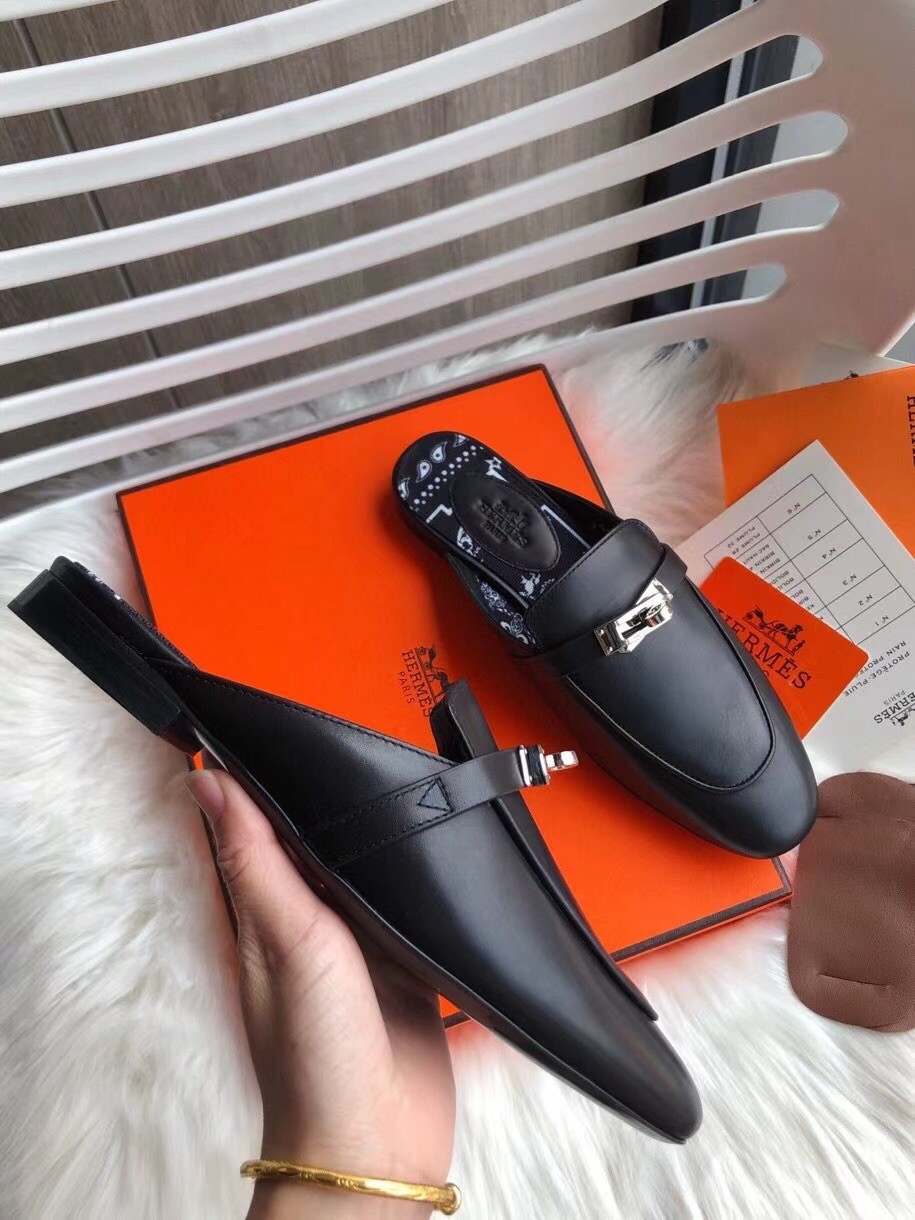 Hermes Oz Mules In Noir Calfskin Leather