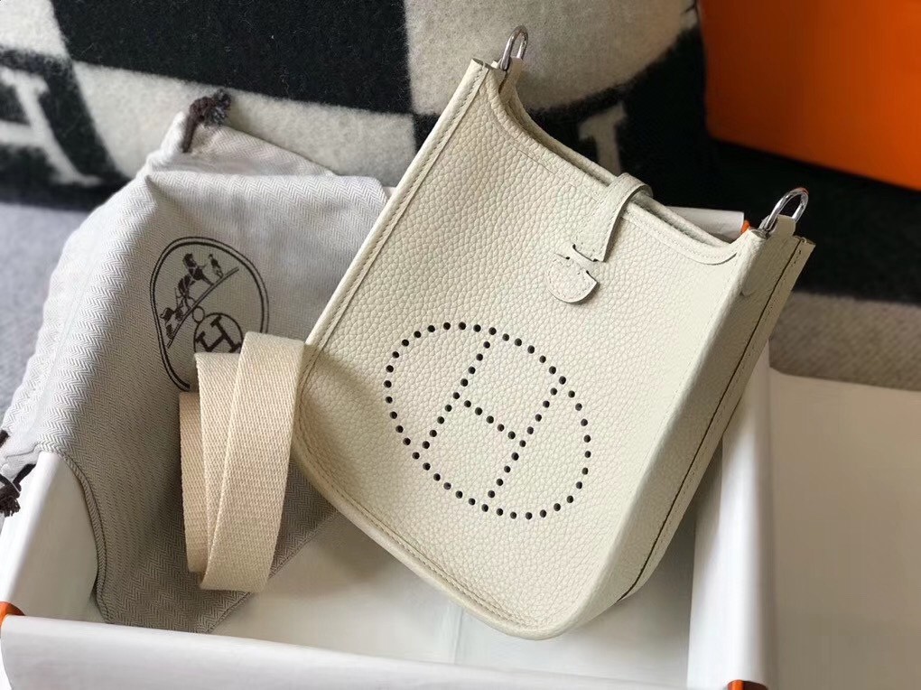 Hermes Evelyne III TPM Bag In Beton Clemence Leather