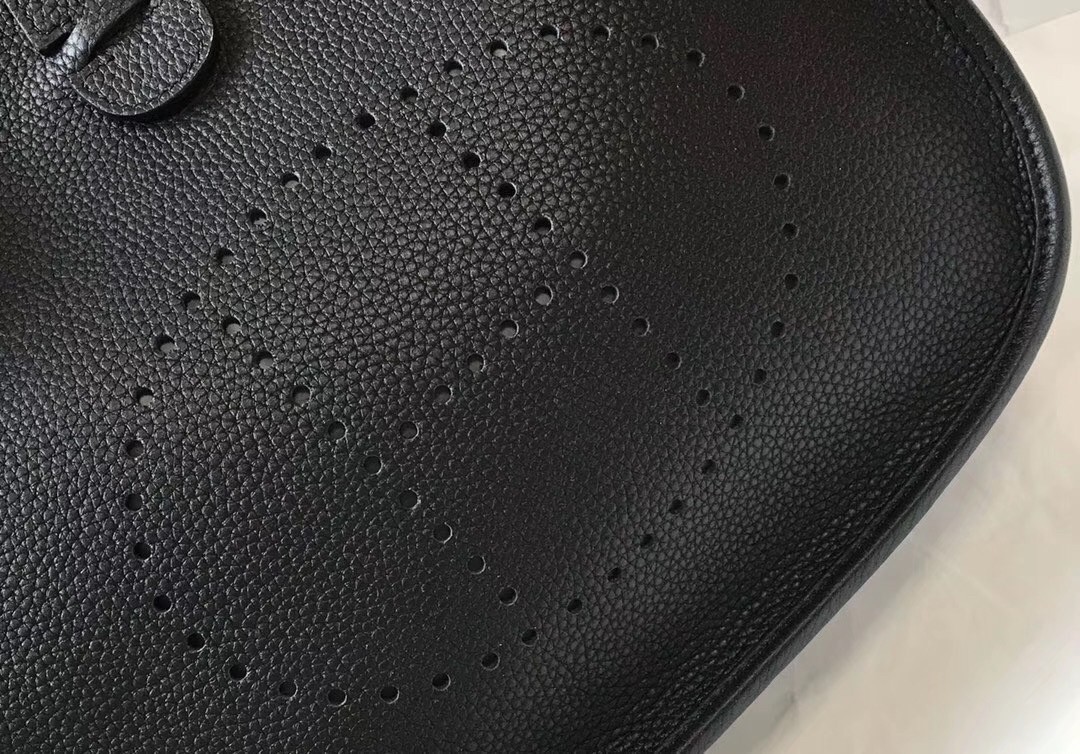 Hermes Evelyne III 29 Bag In Black Clemence Leather