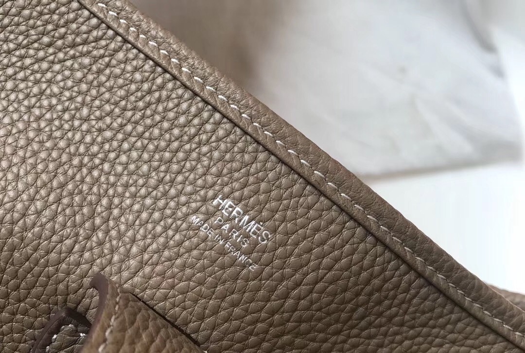 Hermes Evelyne III 29 Bag In Taupe Clemence Leather