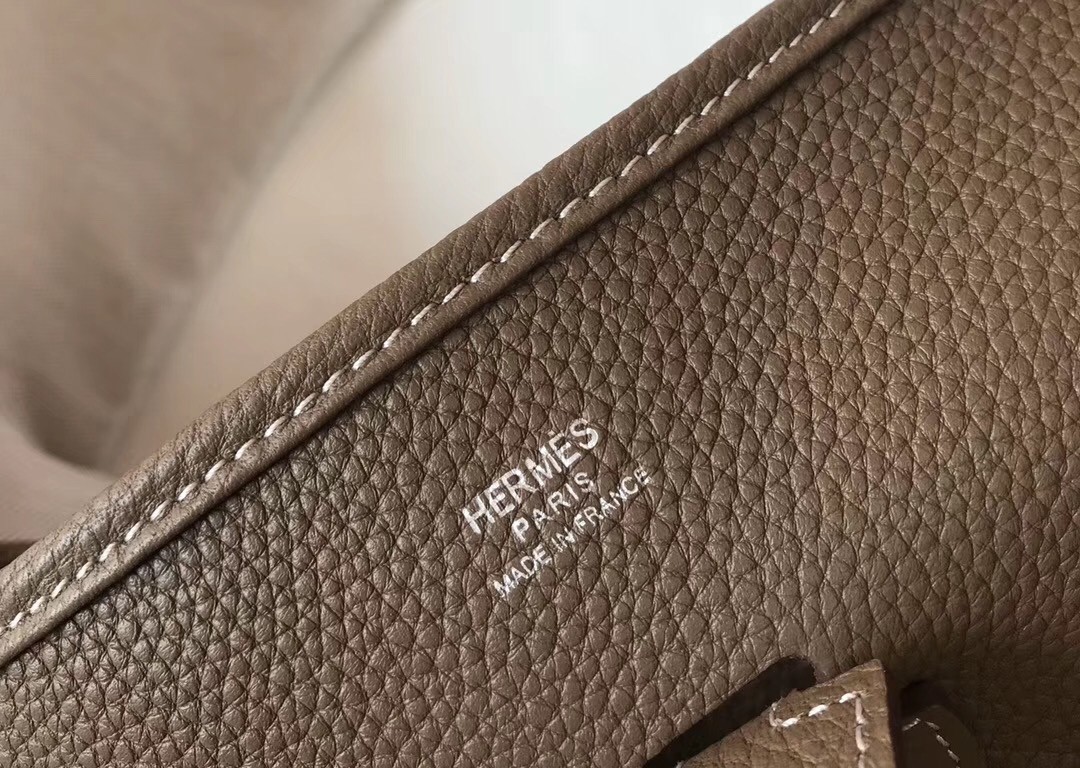 Hermes Evelyne III 29 Bag In Tourterelle Clemence Leather